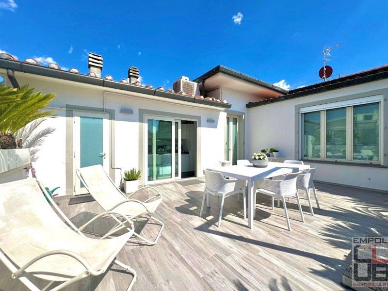 Attico in Vendita a Empoli, 540'000&euro;, 160 m², con Box