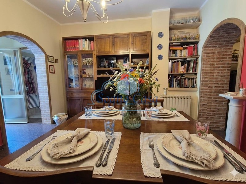 Quadrilocale in Vendita a Luni, zona Casano Alto, 100'000&euro;, 60 m²