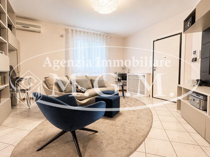 Quadrilocale in Vendita a Ponsacco, 159'000&euro;, 85 m², con Box