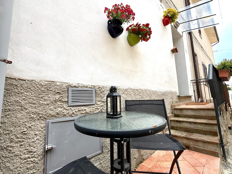 Quadrilocale in Vendita a Chianni, 155'000&euro;, 82 m², arredato