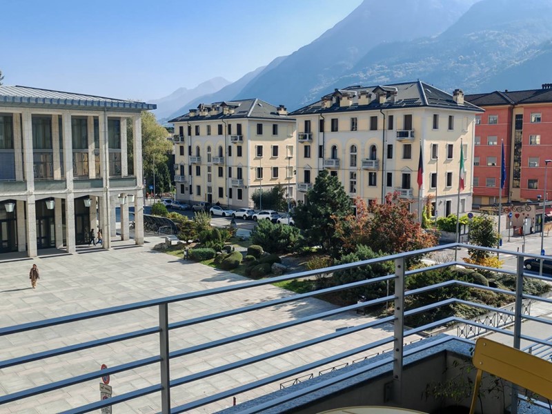 Quadrilocale in Vendita a Aosta, 320'000&euro;, 170 m²