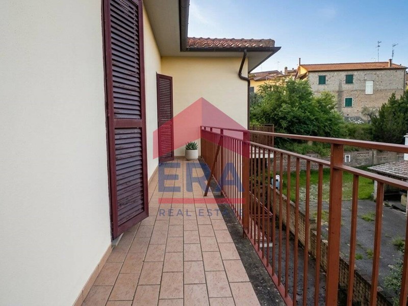 Appartamento in Vendita a Civitella d'Agliano, 53'000&euro;, 106 m²