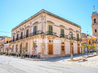 Appartamento in Vendita a Ispica, 1'450'000&euro;, 2450 m², con Box
