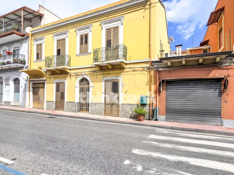 Quadrilocale in Vendita a Giardini Naxos, 150'000&euro;, 90 m²