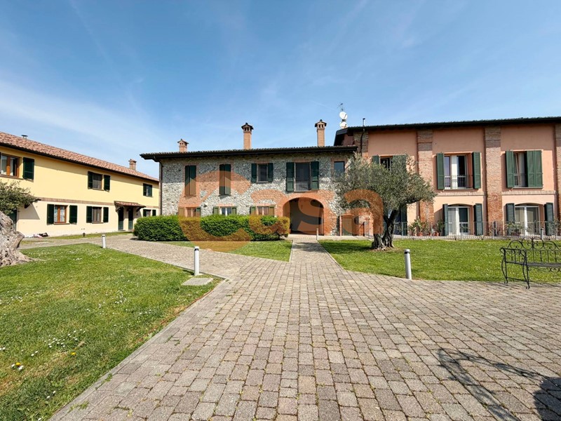 Quadrilocale in Vendita a Piacenza, 275'000&euro;, 170 m²