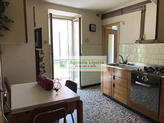 Appartamento in Vendita a Perinaldo, 55'000&euro;, 62 m²