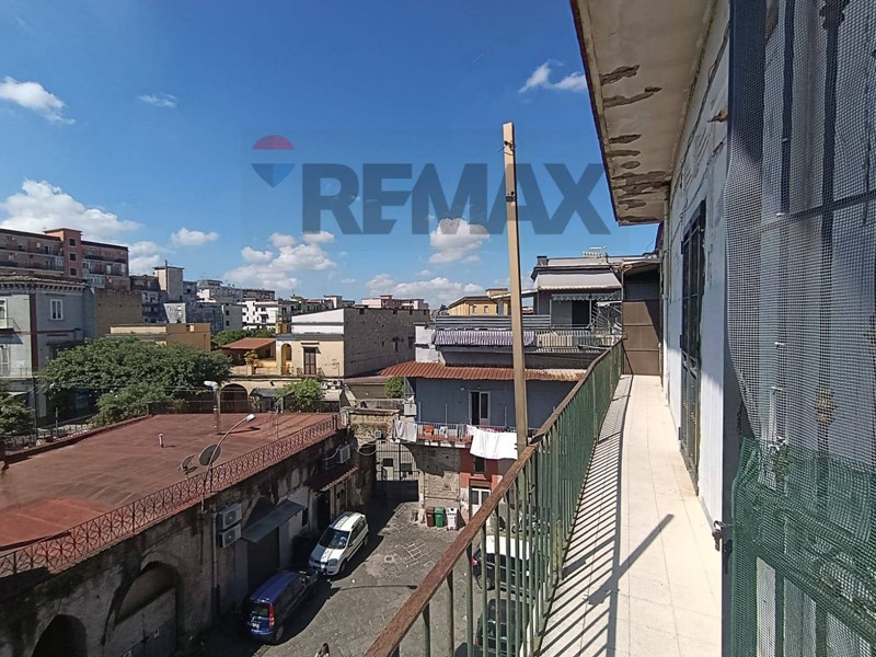 Quadrilocale in Vendita a Melito di Napoli, 59'000&euro;, 120 m²
