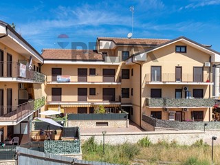 Attico in Vendita a Motta Sant'Anastasia, 75'000&euro;, 54 m²