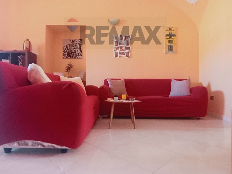 Trilocale in Vendita a Caserta, 150'000&euro;, 95 m²