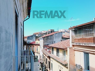 Trilocale in Vendita a Caserta, 150'000&euro;, 95 m²