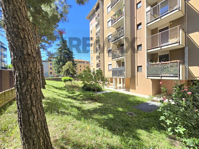 Trilocale in Vendita a Milano, 285'000&euro;, 99 m²
