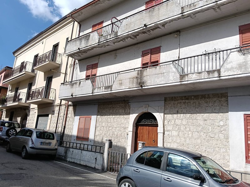Trilocale in Vendita a Ceppaloni, 30'000&euro;, 97 m²