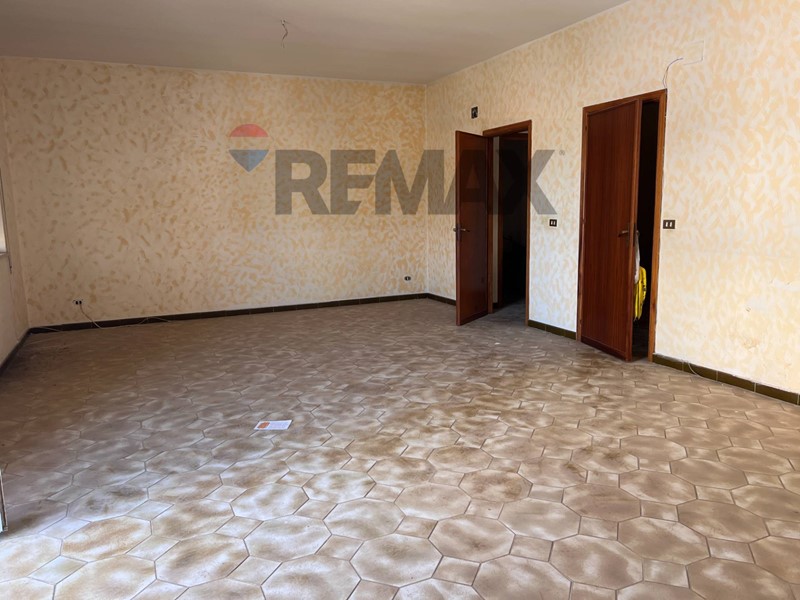 Appartamento in Vendita a Bagheria, 115'000&euro;, 151 m²