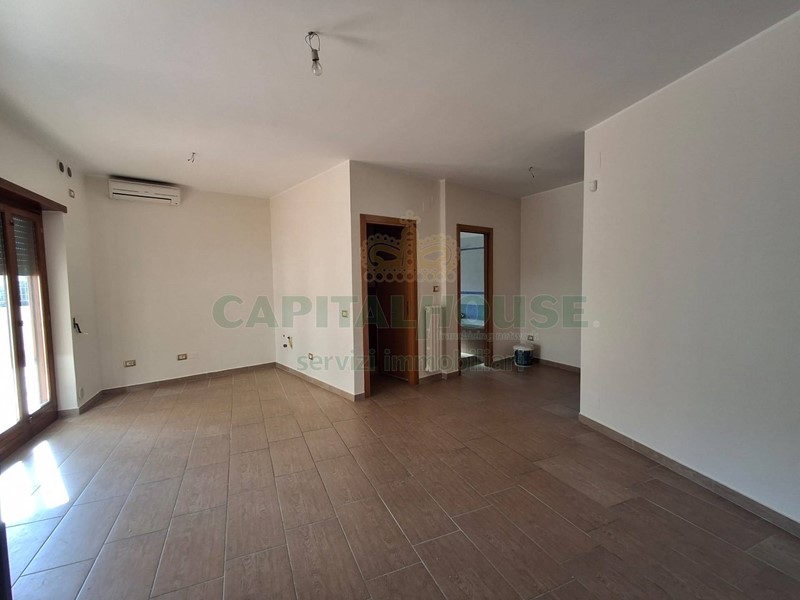 Trilocale in Affitto a Mercato San Severino, 600&euro;, 70 m²