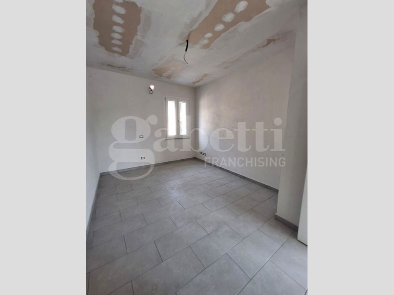 Quadrilocale in Vendita a Cavenago d'Adda, 175'000&euro;, 95 m², con Box
