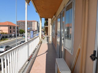 Trilocale in Vendita a Vado Ligure, 145'000&euro;, 67 m²