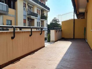 Appartamento in Affitto a Pescara, 870&euro;, 108 m², arredato