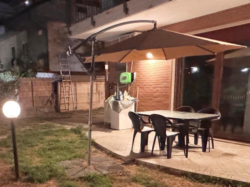 Trilocale in Affitto a Pescara, 1'600&euro;, 80 m², arredato