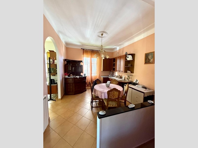Quadrilocale in Vendita a Taggia, 195'000&euro;, 84 m²