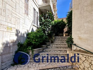 Trilocale in Vendita a Napoli, 360'000&euro;, 98 m²