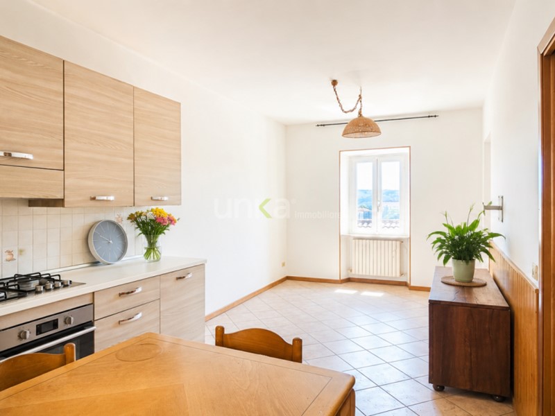Quadrilocale in Vendita a Jesi, 150'000&euro;, 95 m²