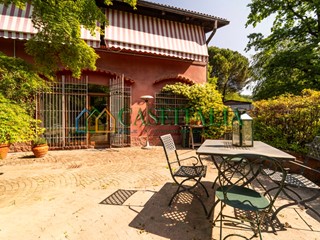 Quadrilocale in Vendita a Moncalieri, 229'000&euro;, 127 m²