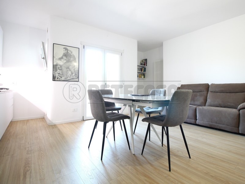 Appartamento in Vendita a Montebello Vicentino, 198'000&euro;, 86 m², con Box