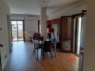 Bilocale in Affitto a Grottaferrata, 950&euro;, 80 m², arredato, con Box