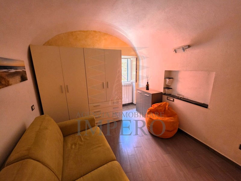 Bilocale in Vendita a Ventimiglia, zona Centro Storico, 99'000&euro;, 48 m²