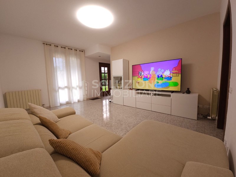 Quadrilocale in Vendita a Pedrengo, 325'000&euro;, 165 m²
