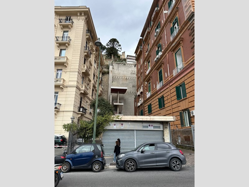 Appartamento in Vendita a Napoli, zona Chiaia Mergellina, 850'000&euro;, 160 m²