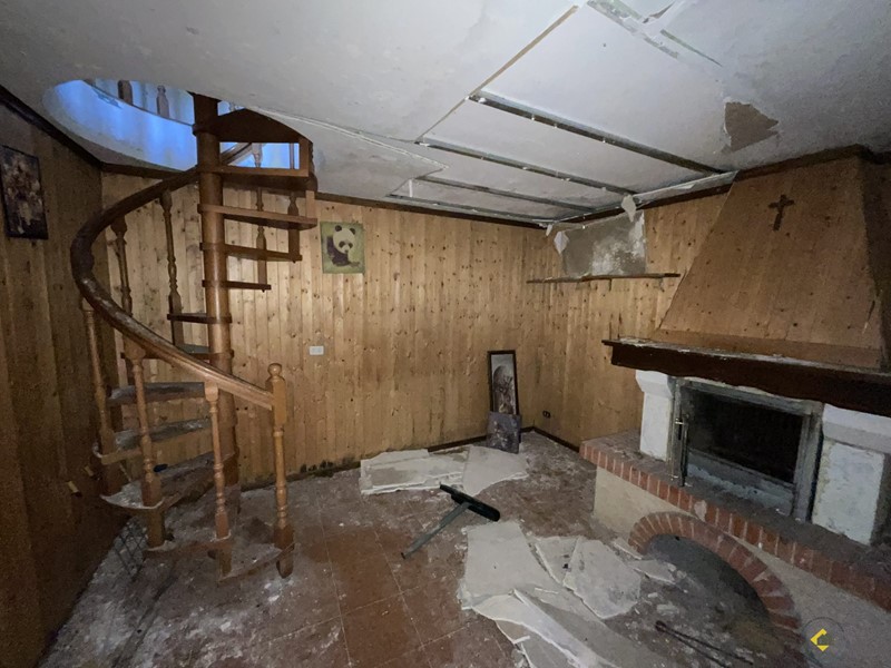 Quadrilocale in Vendita a Bargagli, 8'860&euro;, 128 m²