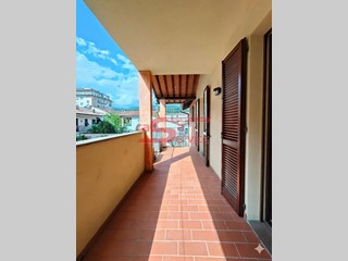 Trilocale in Vendita a Montecatini Terme, 140'000&euro;, 75 m², con Box