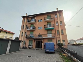 Quadrilocale in Vendita a Arcore, 110'000&euro;, 102 m²