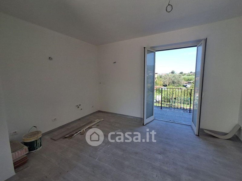 Appartamento in Vendita a Carrara, 260'000&euro;, 100 m²