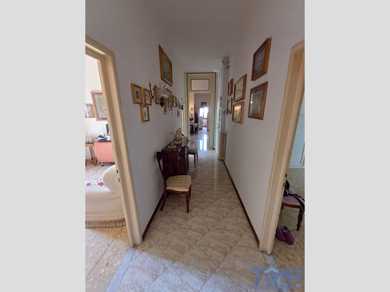 Quadrilocale in Vendita a Empoli, 250'000&euro;, 100 m², con Box