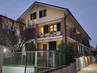 Quadrilocale in Vendita a Landriano, 107'500&euro;, 103 m², con Box