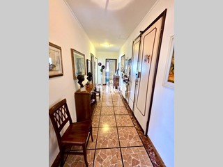 Appartamento in Vendita a Viareggio, 350'000&euro;, 120 m²
