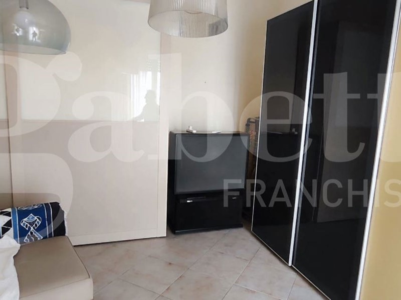 Quadrilocale in Vendita a Napoli, 370'000&euro;, 140 m²