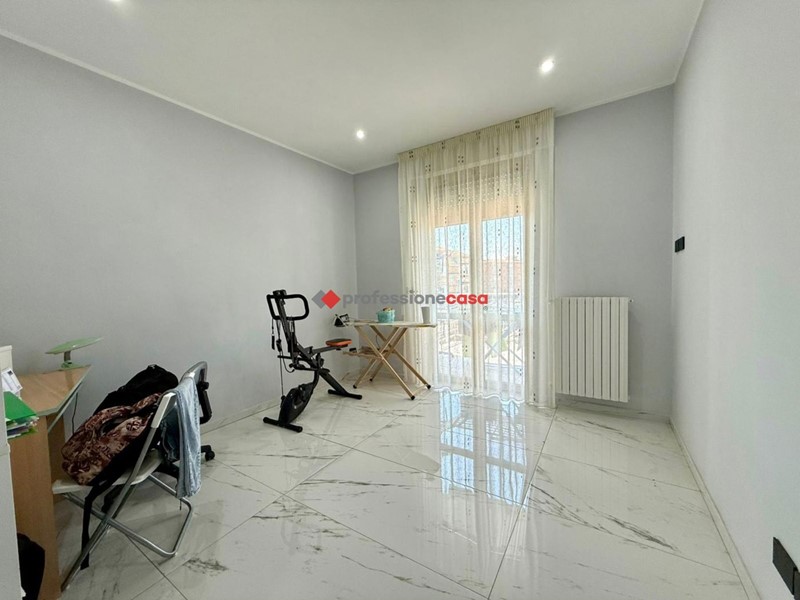Trilocale in Vendita a Foggia, 95'000&euro;, 113 m², con Box