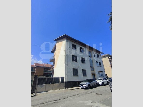Attico in Vendita a Biella, 40'000&euro;, 90 m²