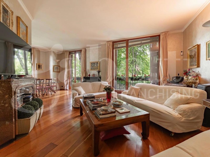 Appartamento in Vendita a Milano, 222 m²