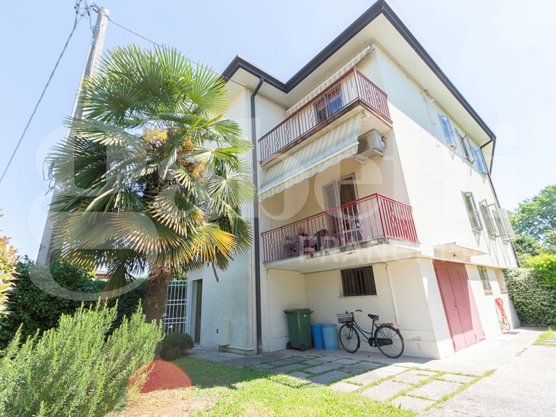 Appartamento in Vendita a Mogliano Veneto, 165'000&euro;, 115 m², con Box