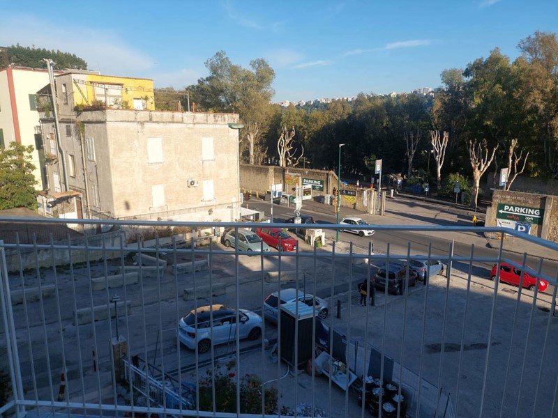 Quadrilocale in Vendita a Napoli, 248'000&euro;, 95 m²
