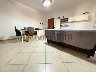 Bilocale in Affitto a Caserta, zona San Clemente, 500&euro;, 65 m², arredato, con Box