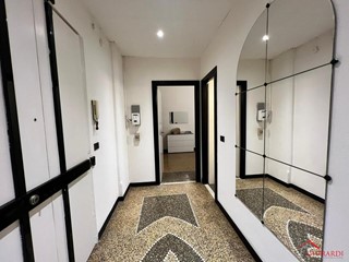Appartamento in Affitto a Genova, zona Sestri Ponente, 700&euro;, 66 m², arredato