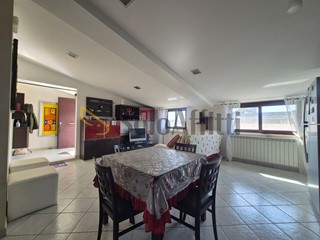 Quadrilocale in Affitto a Catanzaro, zona Lido Giovino, 600&euro;, 90 m², arredato