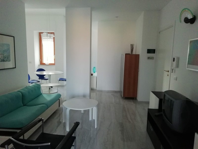 Trilocale in Affitto a Ragusa, 450&euro;, 70 m², arredato