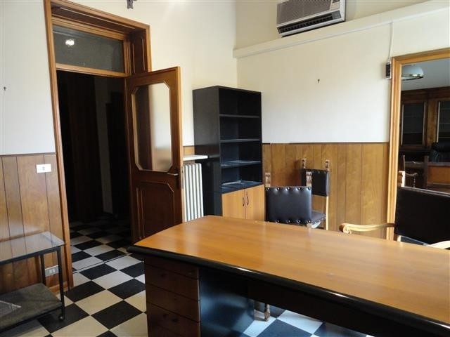 Quadrilocale in Vendita a Imperia, 240'000&euro;, 120 m²