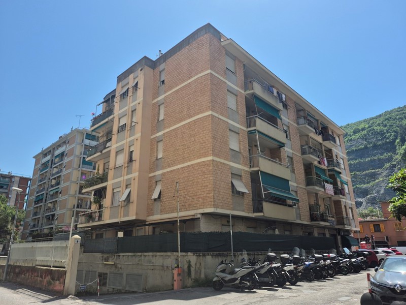 Quadrilocale in Affitto a Genova, zona Molassana, 450&euro;, 45 m², arredato